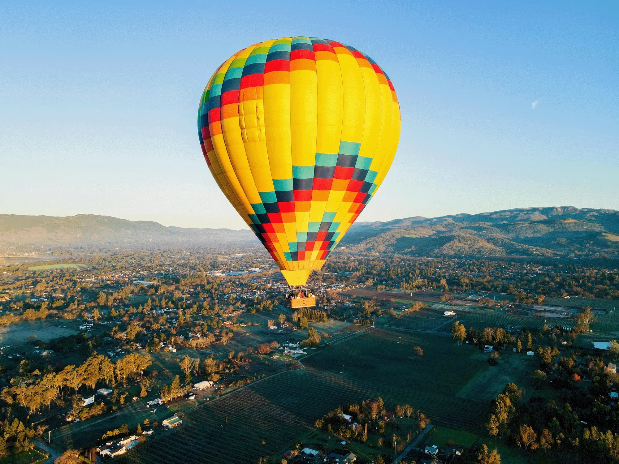 Hot Air Balloon Rides Over Vineyards in sonoma county
